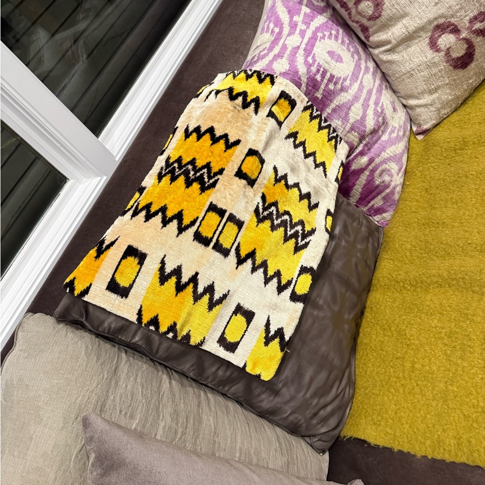 High End Designer Silk 15” x 24” Pillow Cover in Geometric Yellow/ Black/ Ivory